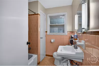 116 E 66th Street, Savannah, GA 31405 - Photo 12