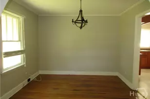 33 Russell Ave, Garden City, GA 31408 - Photo 6