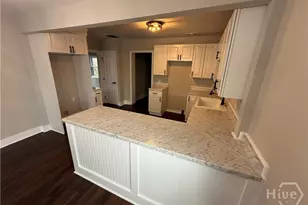 1210 W 42nd St, Savannah, GA 31415 - Photo 8