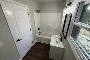 1210 W 42nd St, Savannah, GA 31415 - Photo 14