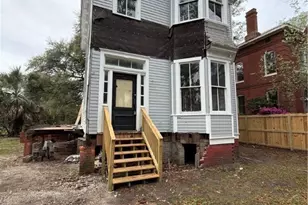 217 E 38th St, Savannah, GA 31401 - Photo 2