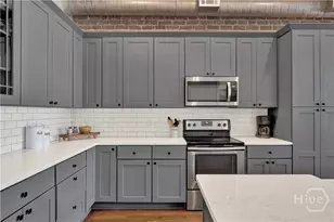 310 W Broughton St, Savannah, GA 31401 - Photo 10