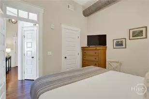 310 W Broughton St, Savannah, GA 31401 - Photo 18