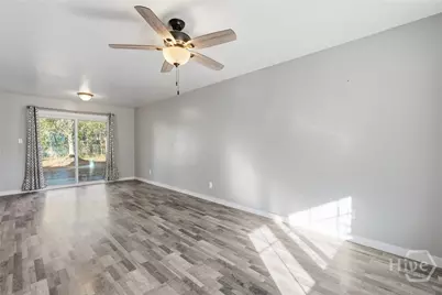 8 Larchmont Court, Savannah, GA 31419 - Photo 4