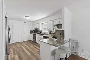 240 Georgia St, Saint Simons, GA 31522 - Photo 8