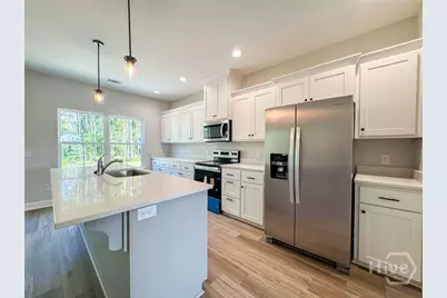 124 Providence Loop, Hinesville, GA 31313 - Photo 8