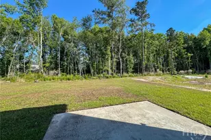 124 Providence Loop, Hinesville, GA 31313 - Photo 12