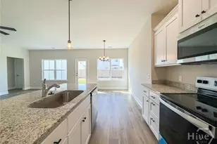 71 Providence Loop, Hinesville, GA 31313 - Photo 8