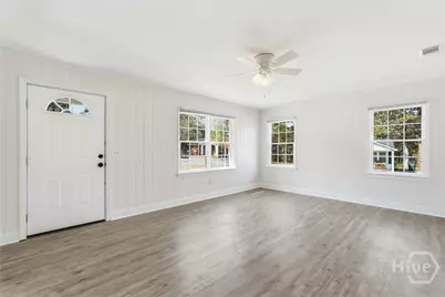 318 Peachtree Circle, Sylvania, GA 30467 - Photo 6