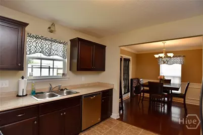 253 Augusta Way, Hinesville, GA 31313 - Photo 6