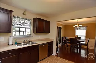 253 Augusta Way, Hinesville, GA 31313 - Photo 6