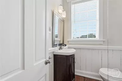 509 E York Street, Savannah, GA 31401 - Photo 32