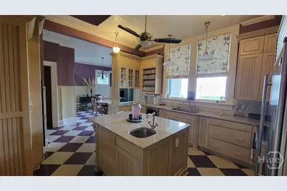 920 E Victory Drive, Savannah, GA 31405 - Photo 20