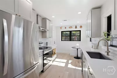 719 E 55th Street, Savannah, GA 31405 - Photo 6