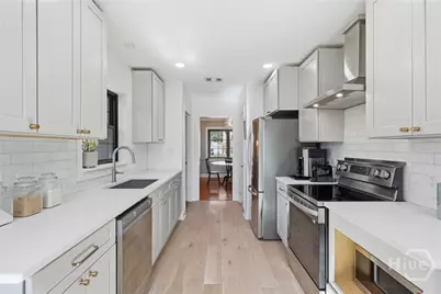 719 E 55th Street, Savannah, GA 31405 - Photo 8