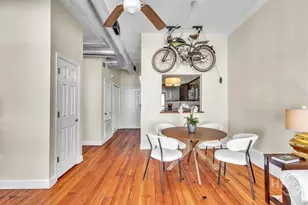 105 Whitaker St, Savannah, GA 31401 - Photo 8