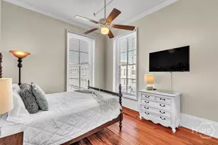 105 Whitaker St, Savannah, GA 31401 - Photo 16