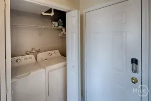 105 Whitaker St, Savannah, GA 31401 - Photo 4