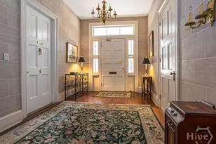 201 W Liberty St, Savannah, GA 31401 - Photo 2