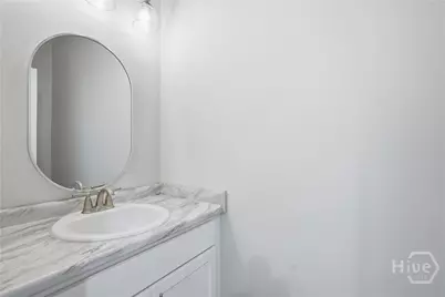 33 Travis Street, Savannah, GA 31406 - Photo 12