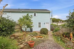536 E Harris St, Savannah, GA 31401 - Photo 26