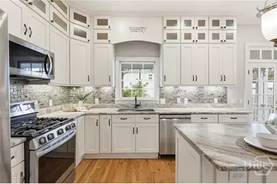 536 E Harris Street, Savannah, GA 31401 - Photo 6