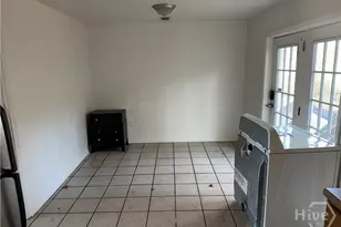 910 Staley Ave, Savannah, GA 31405 - Photo 8