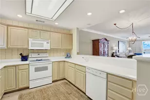2902 River Dr, Savannah, GA 31404 - Photo 6