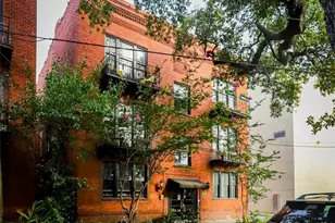 111 Lincoln St, Savannah, GA 31401 - Photo 2