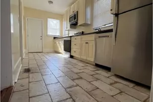 1115 E 32nd St, Savannah, GA 31404 - Photo 10