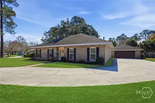 201 Groveland Cir, Savannah, GA 31405 - Photo 2