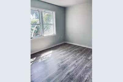 657 W 34th Street, Savannah, GA 31415 - Photo 16
