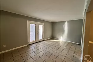 527 Tibet Ave, Savannah, GA 31406 - Photo 10
