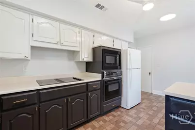 501 E 55th Street, Savannah, GA 31405 - Photo 18