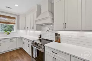 122 North St, Savannah, GA 31410 - Photo 14