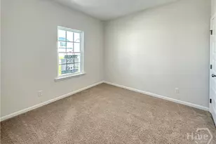 226 Pitchline Dr, Hinesville, GA 31313 - Photo 2