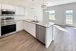 226 Pitchline Dr, Hinesville, GA 31313 - Photo 4