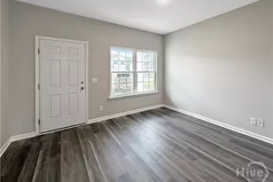 217 Pitchline Dr, Hinesville, GA 31313 - Photo 2