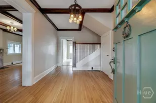 215 E 45th St, Savannah, GA 31405 - Photo 8