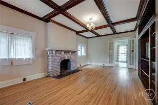 215 E 45th St, Savannah, GA 31405 - Photo 14