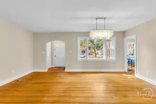 308 E 55th St, Savannah, GA 31405 - Photo 8