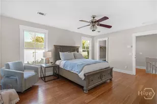 216 W Henry St, Savannah, GA 31401 - Photo 16