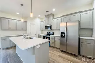201 Providence Loop, Hinesville, GA 31313 - Photo 8
