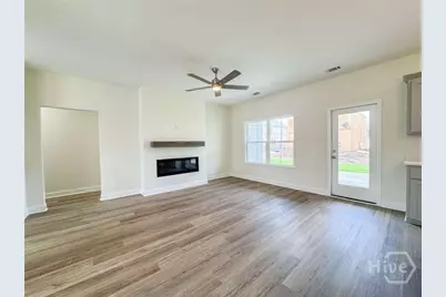 201 Providence Loop, Hinesville, GA 31313 - Photo 6