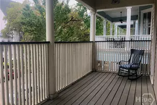 214 W Park Ave W, Savannah, GA 31401 - Photo 26