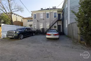 214 W Park Ave W, Savannah, GA 31401 - Photo 44
