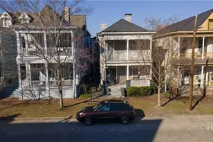 214 W Park Ave W, Savannah, GA 31401 - Photo 42