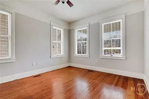 214 W Park Ave W, Savannah, GA 31401 - Photo 14