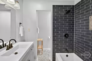 1923 Greenwood St, Savannah, GA 31404 - Photo 14