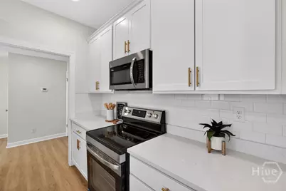654 E 34th Street, Savannah, GA 31401 - Photo 12